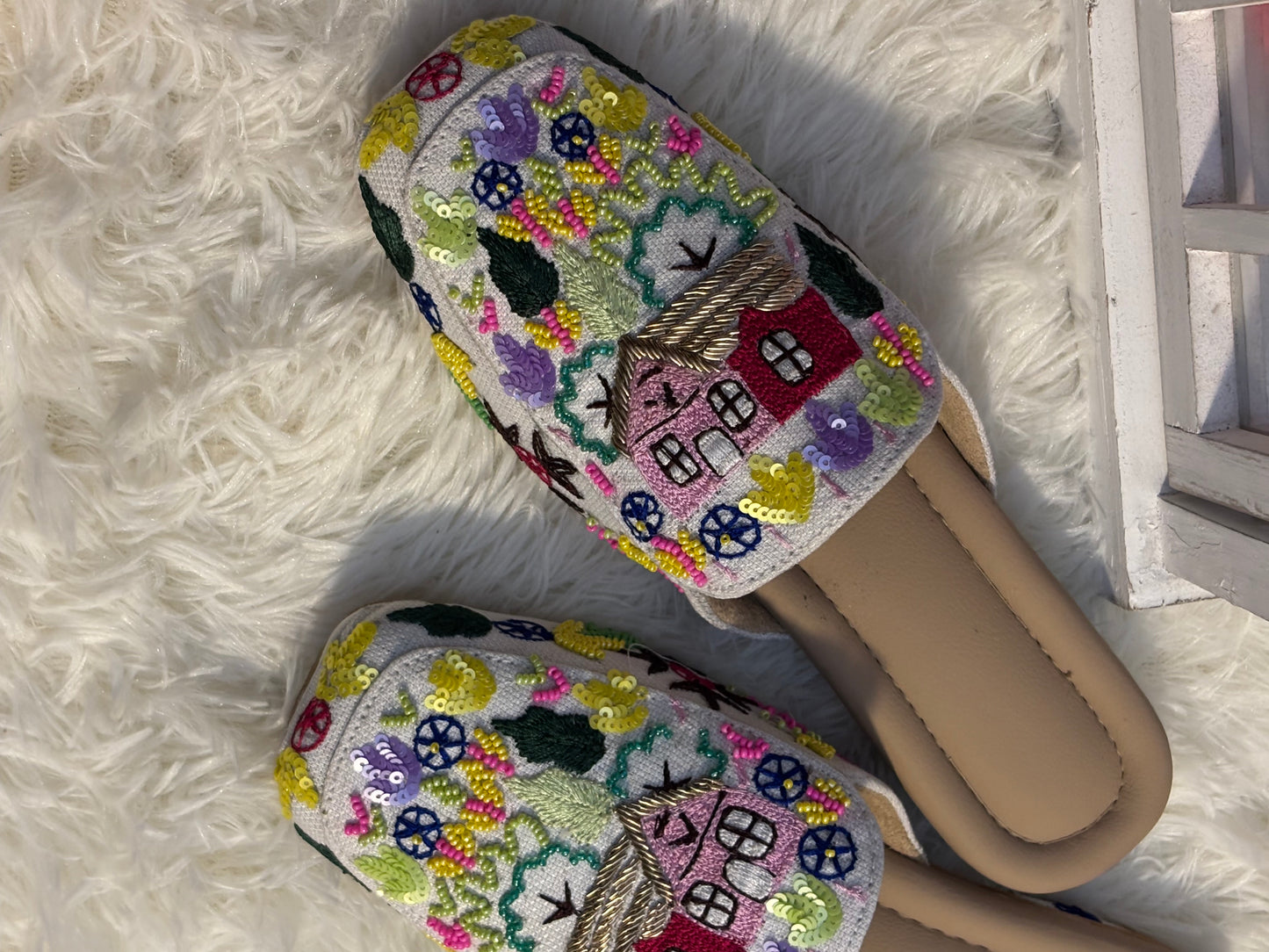FMC4002 - Hand Embroidered Heels (short)