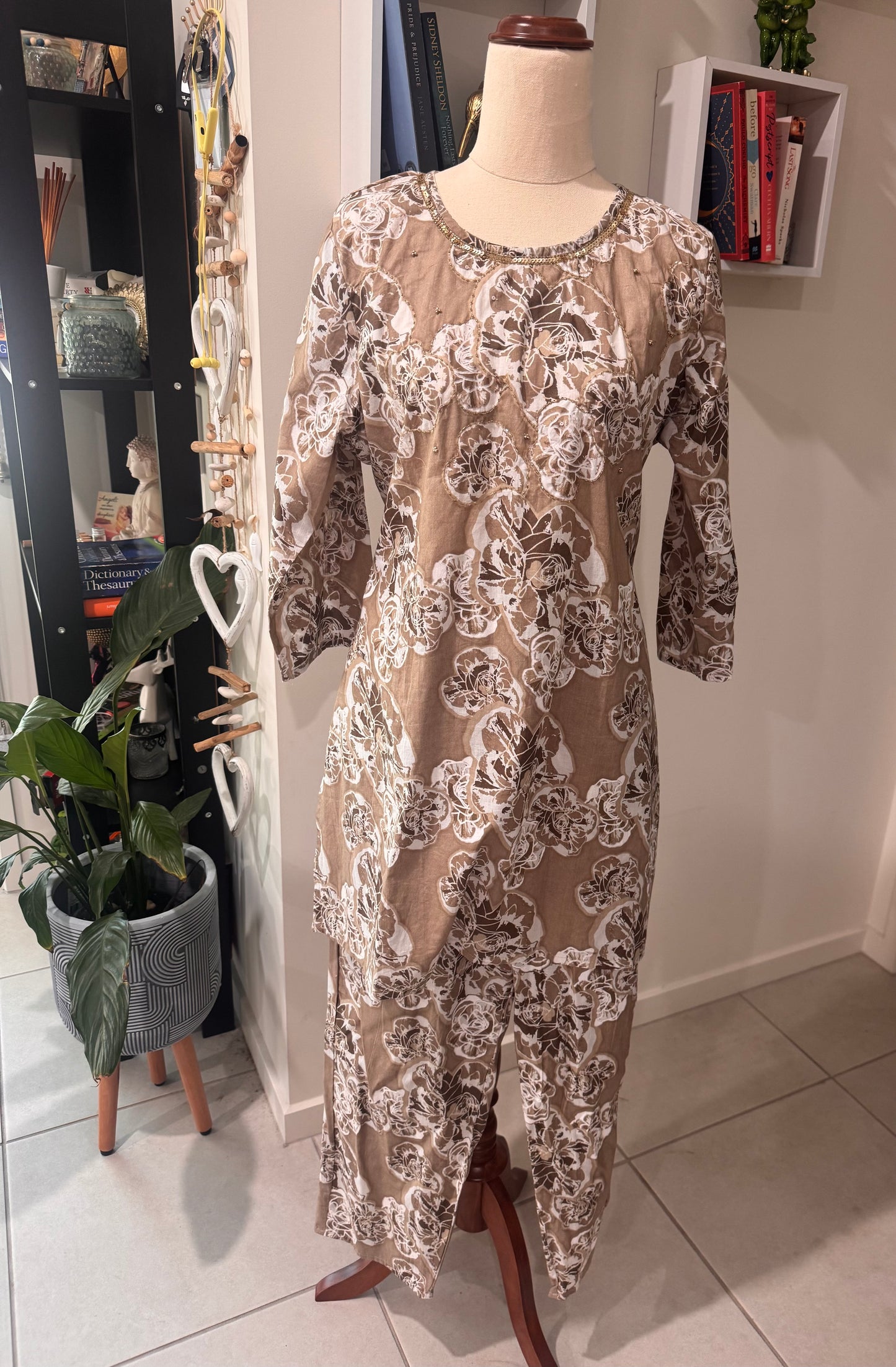 SB1456 - Mouse Coloured Cordset