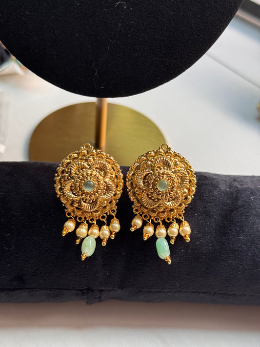 FMC702 - Antique Gold Plated Studs