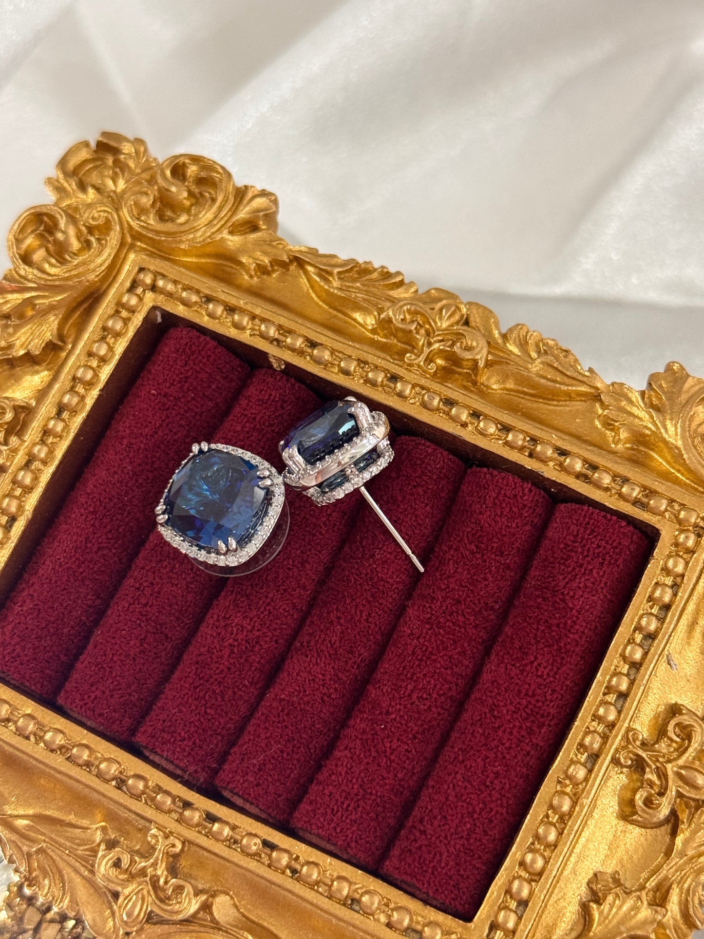 FMC1017 - WGP Swarovski Stud Earrings