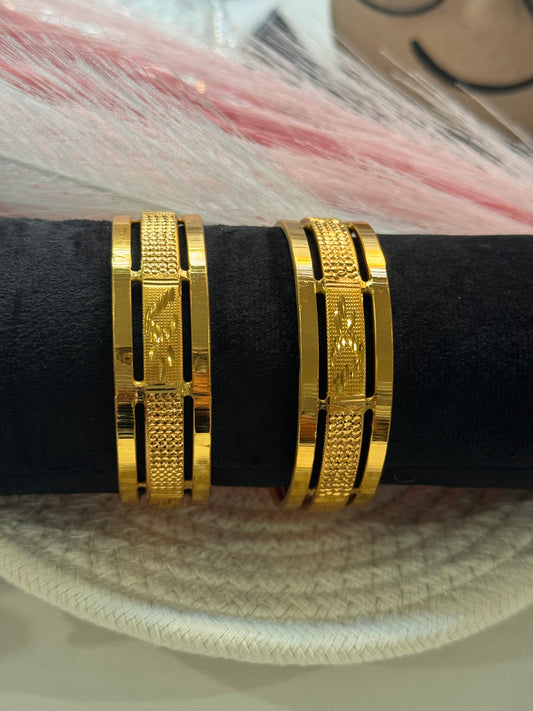 FMC2522- Gold Foaming Kangan