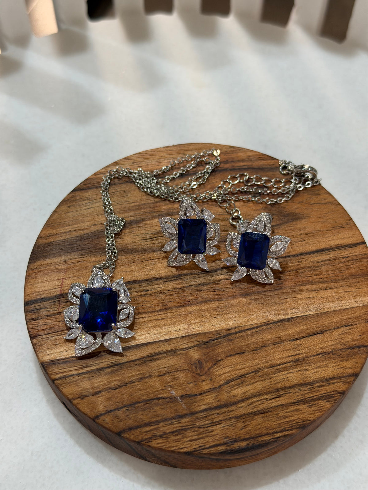 White Gold Plated Pendant Set