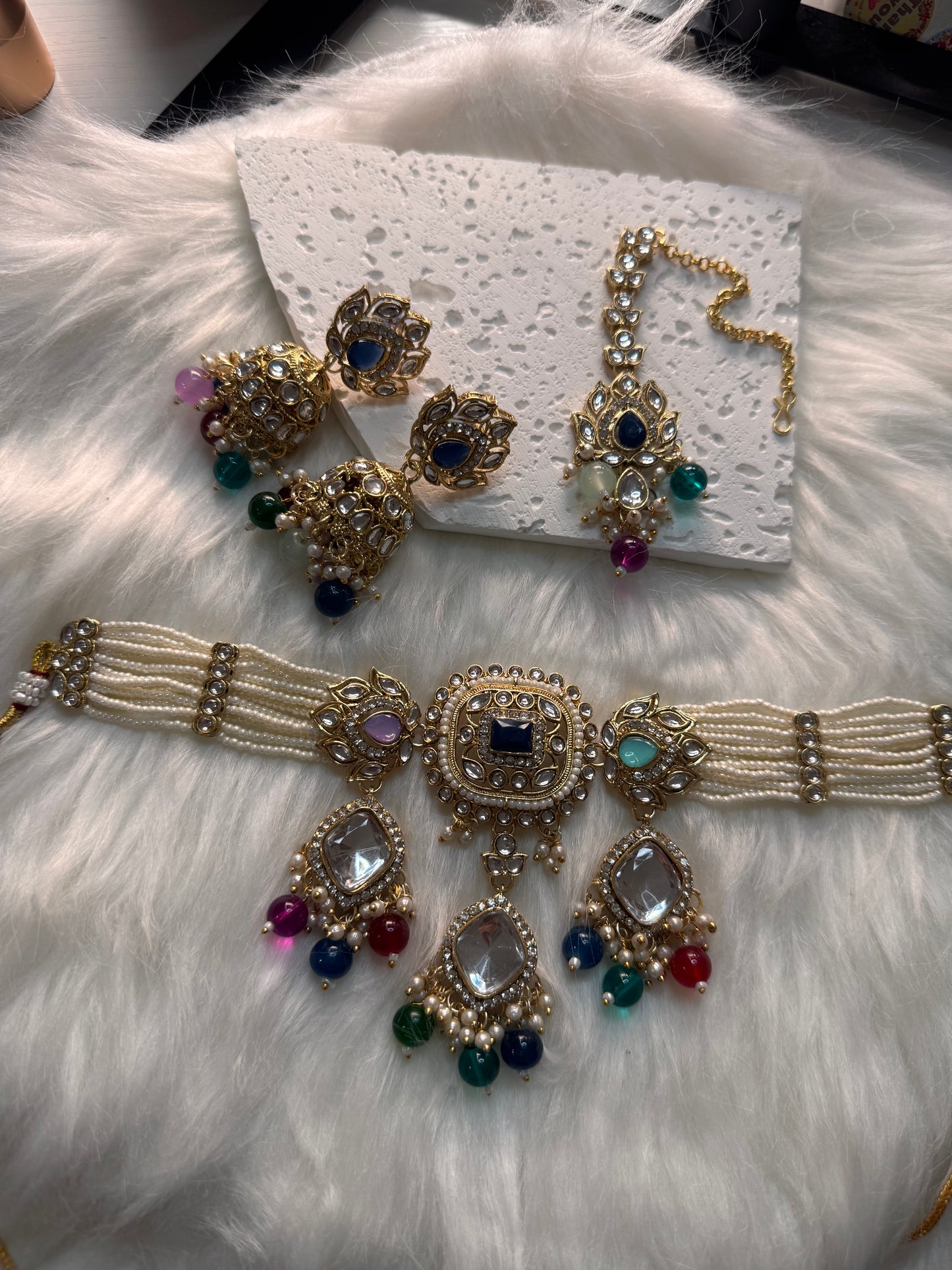 FMC525 - Kundan Chokar Necklace