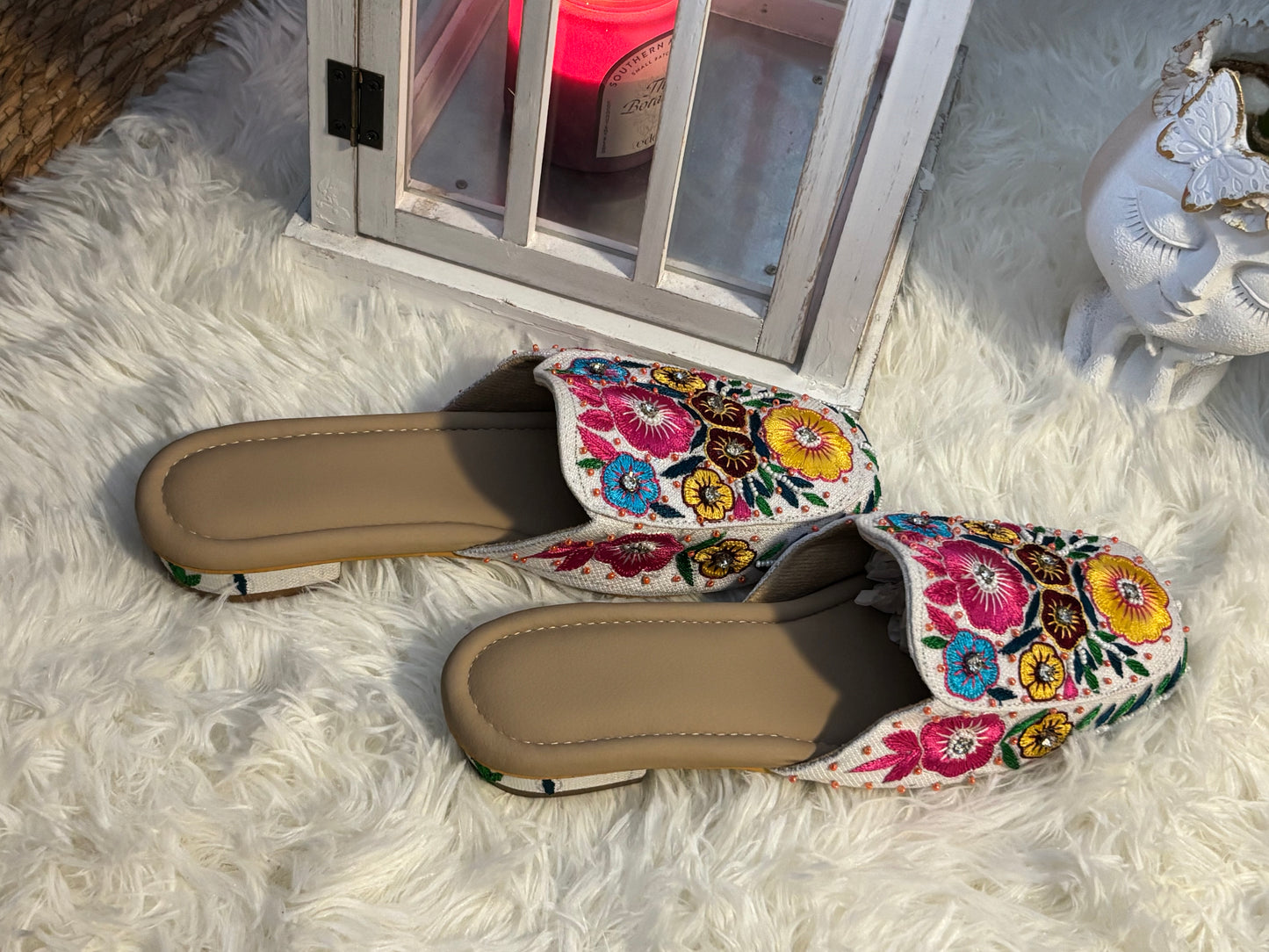 FMC4001 - Hand Embroidered Heels (short)