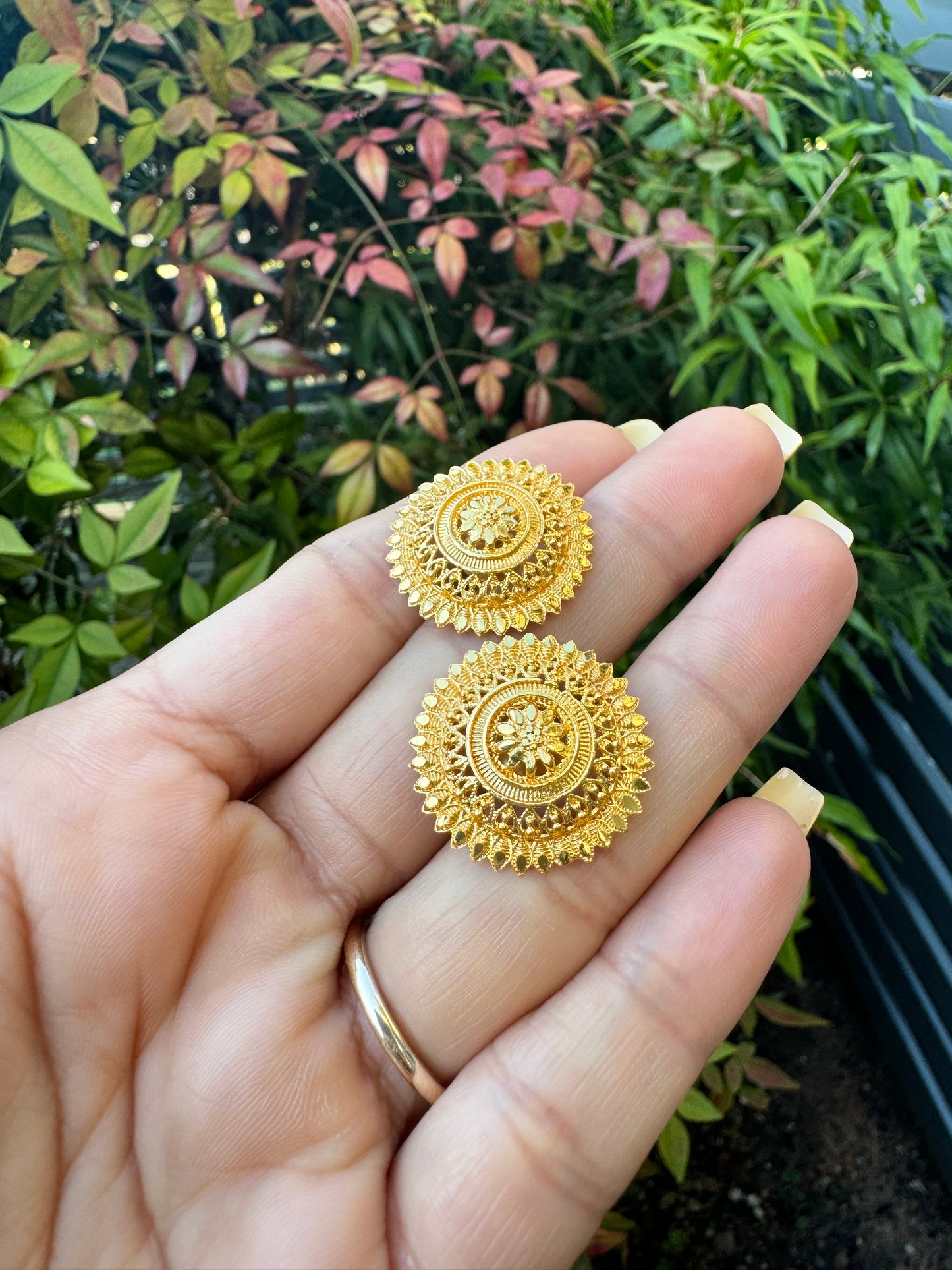 FMC091 - Gold plated stud earrings