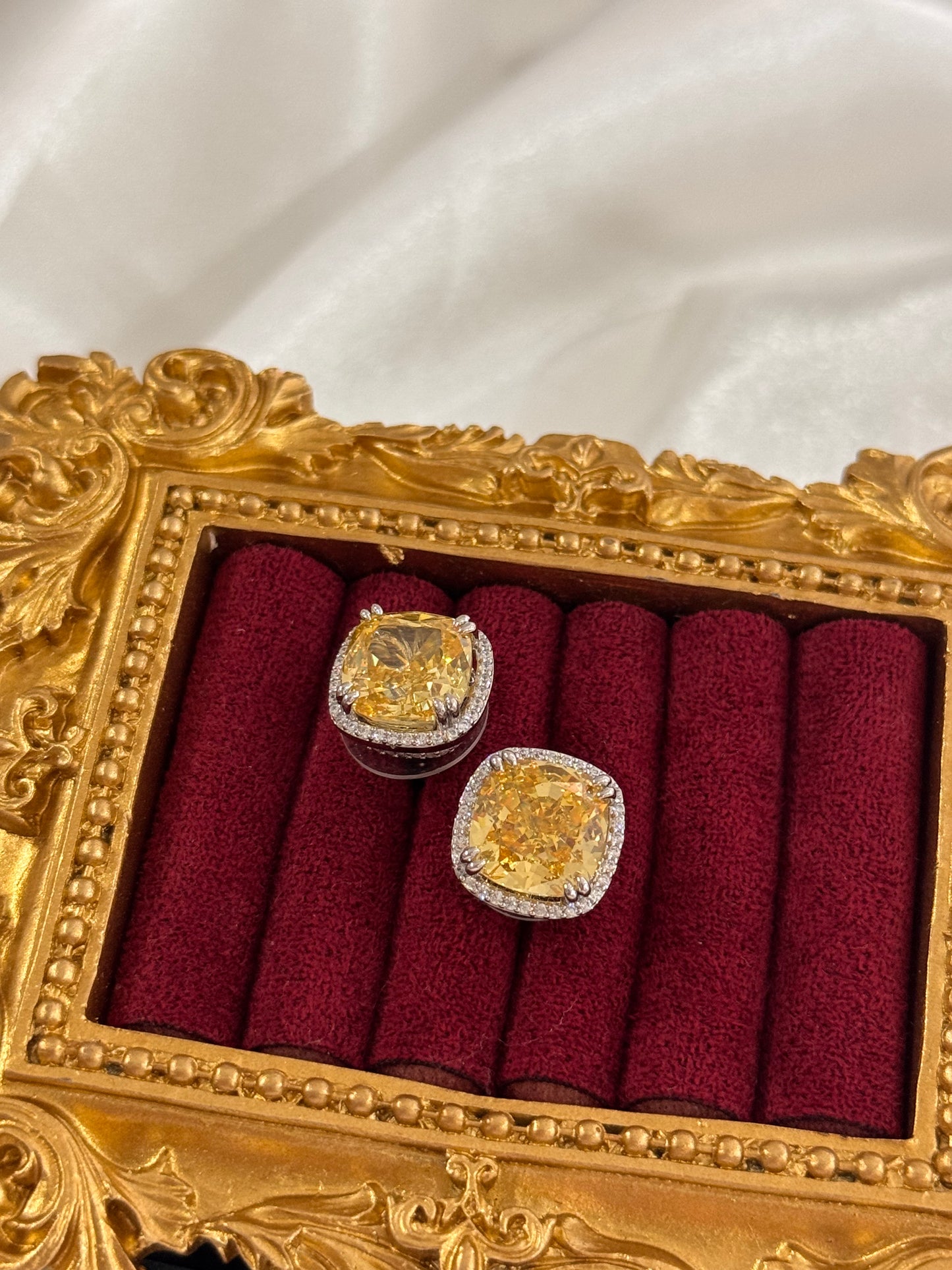 FMC1017 - WGP Swarovski Stud Earrings