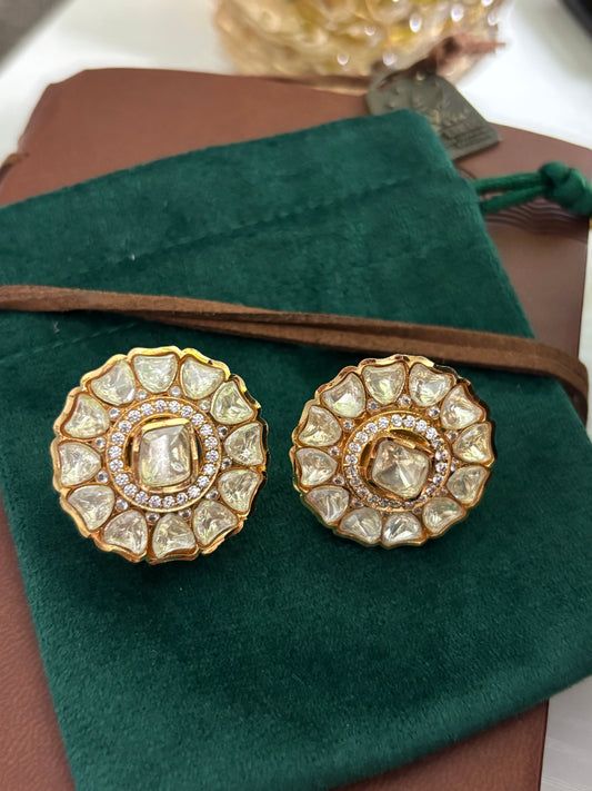 FMC1212 - 22 Carat Gold Plated Stud Earrings