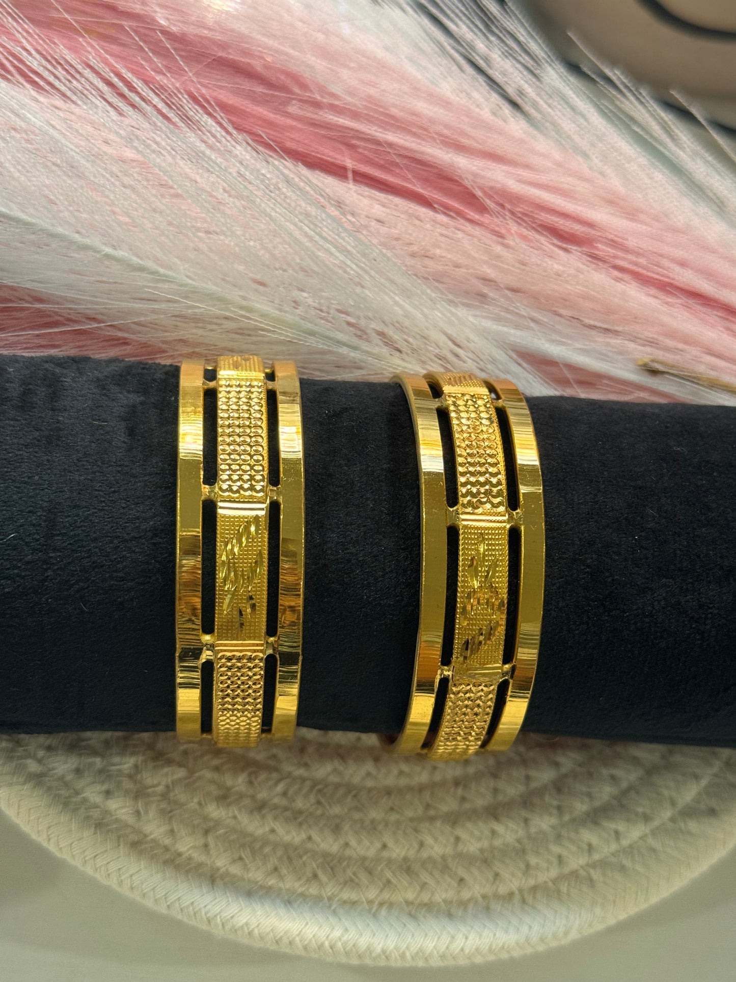 FMC2522- Gold Foaming Kangan