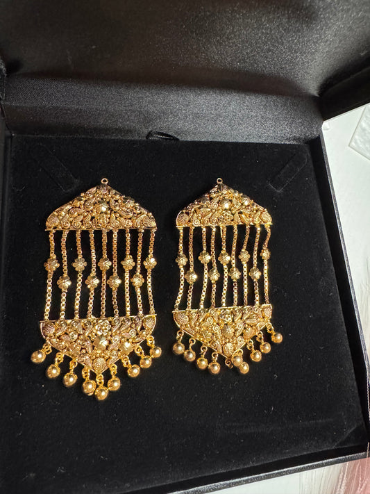 FMC2456 - Antique Gold Plated Earrings