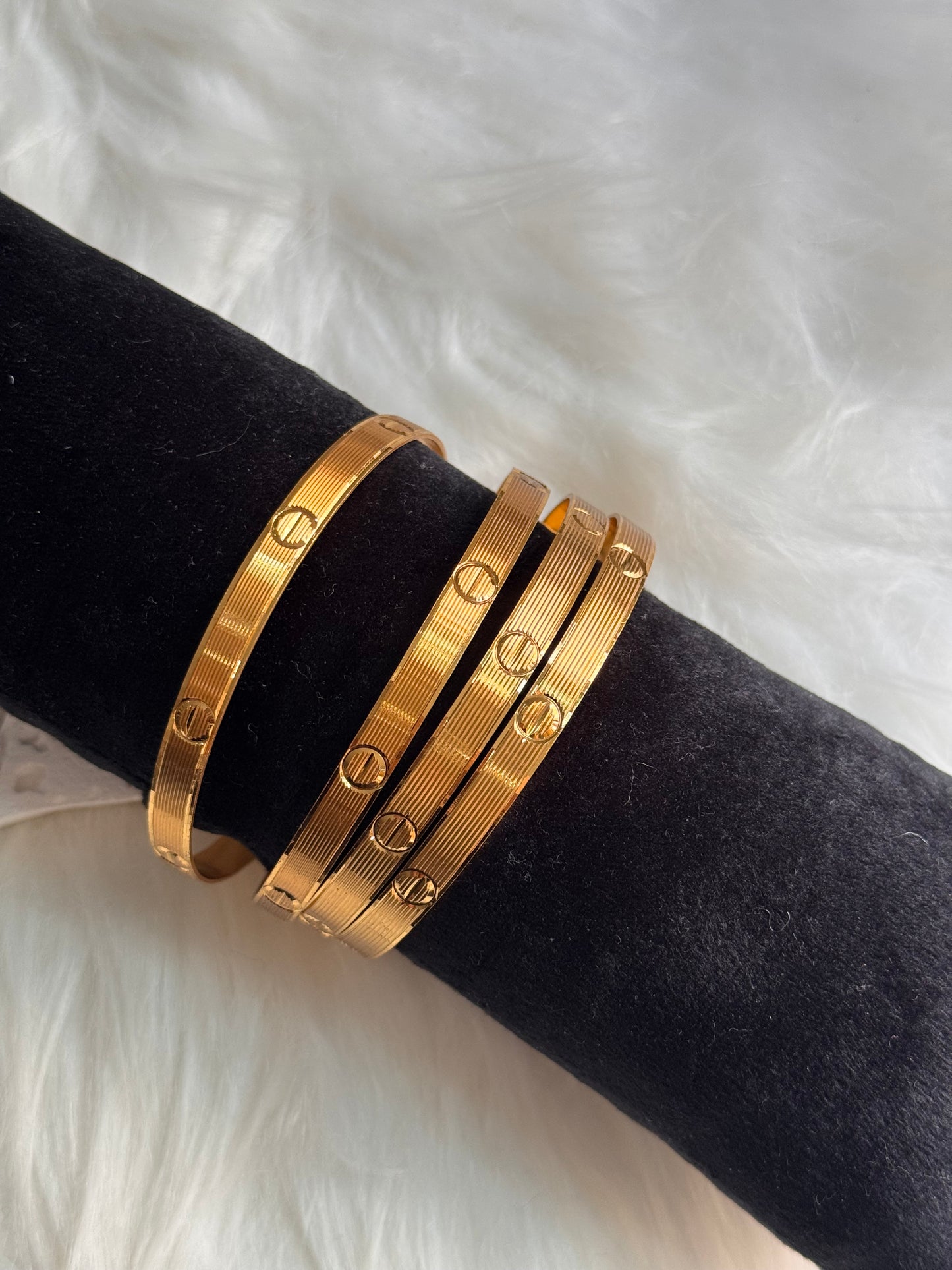 FMC2920 - Gold Foaming Kangan