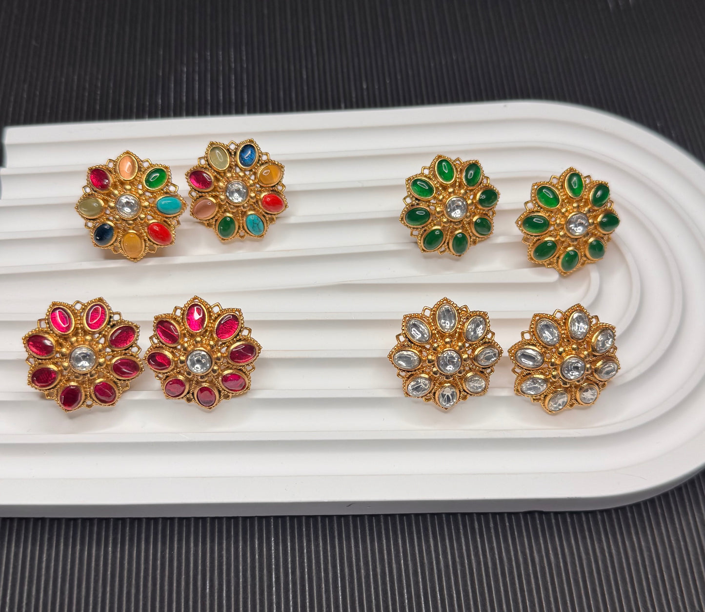 FMC645 - Stud Earrings