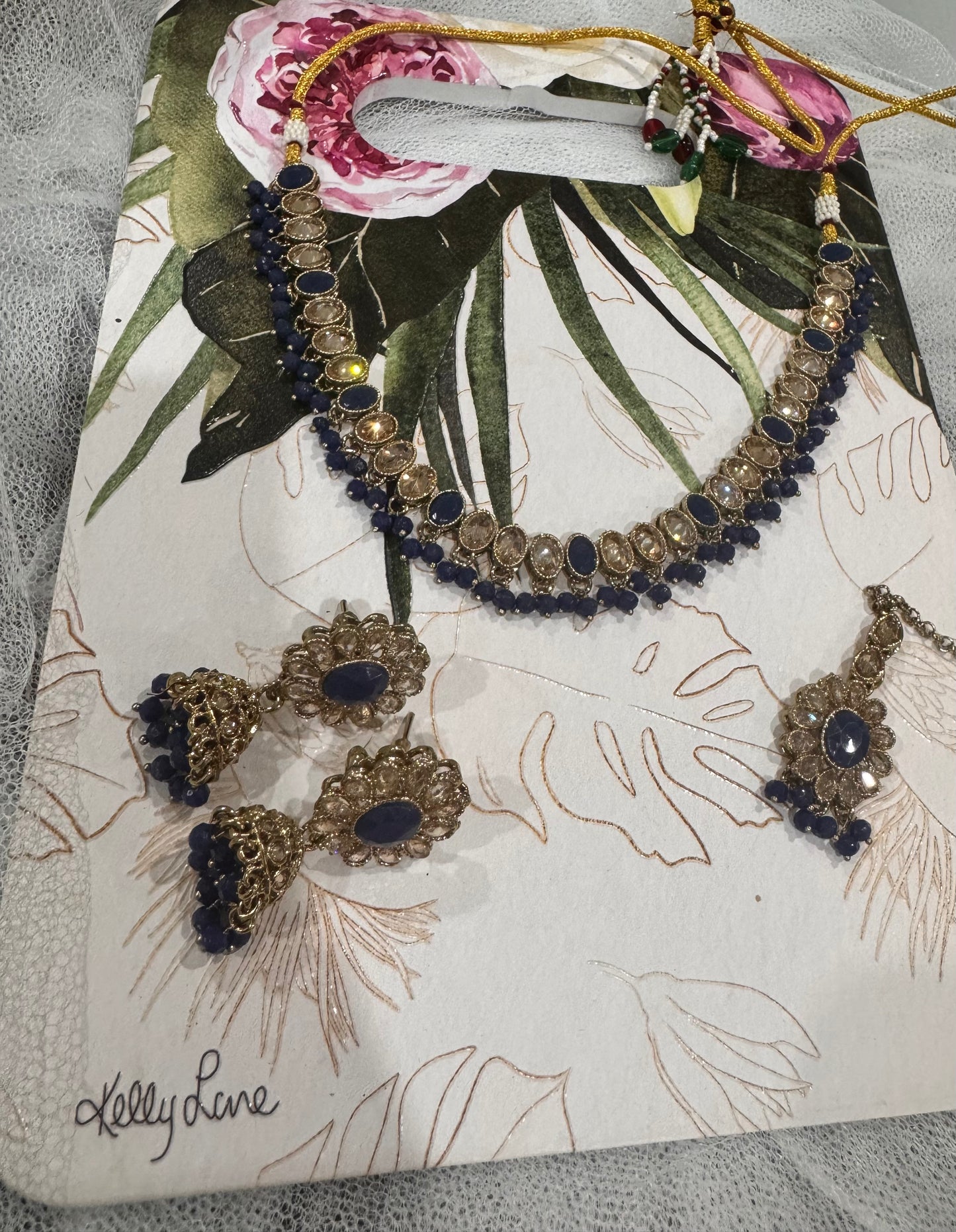 FMC203 - Polki Neckline Set