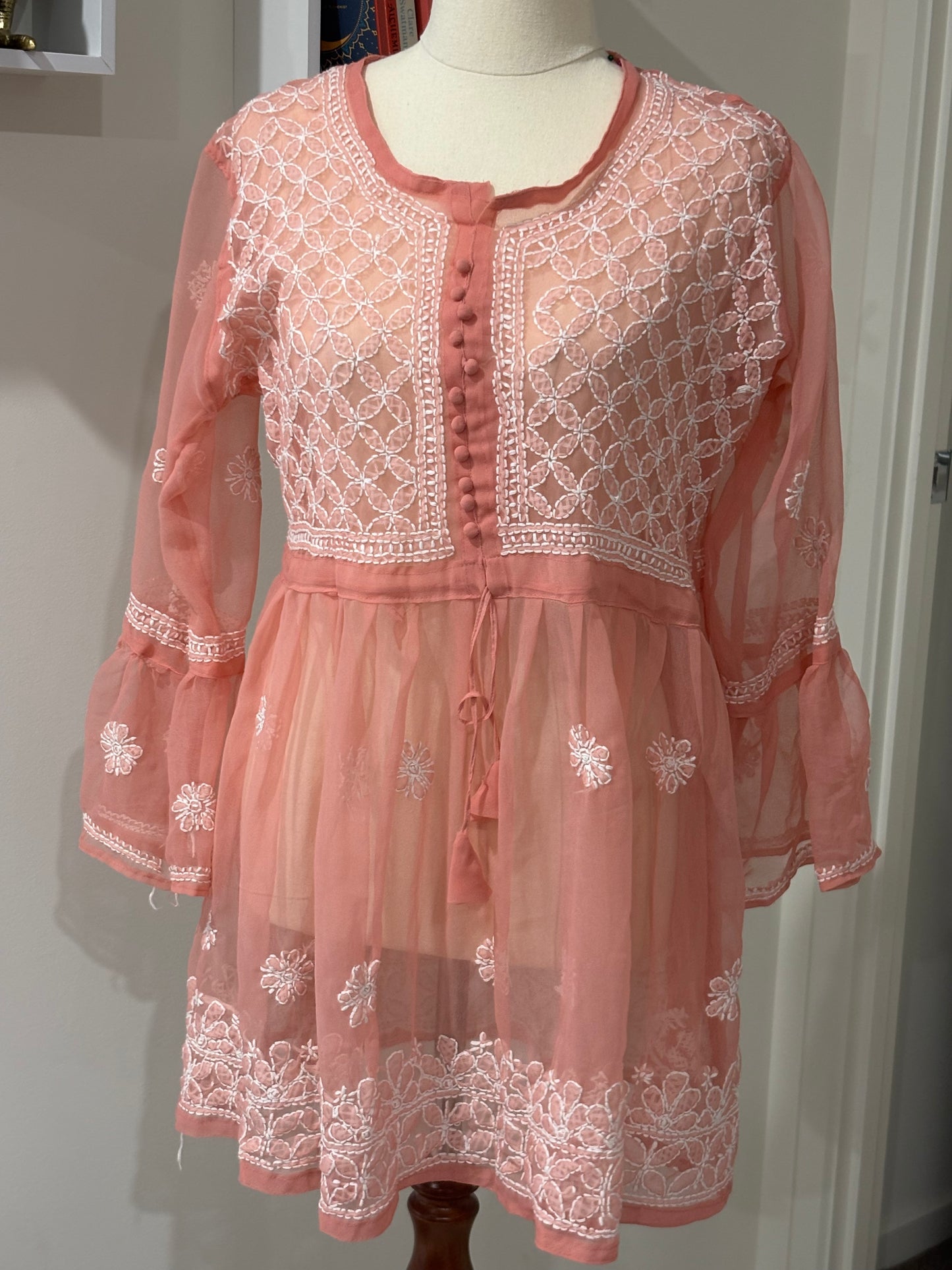 Short Lucknowi Chikenkari Kurti