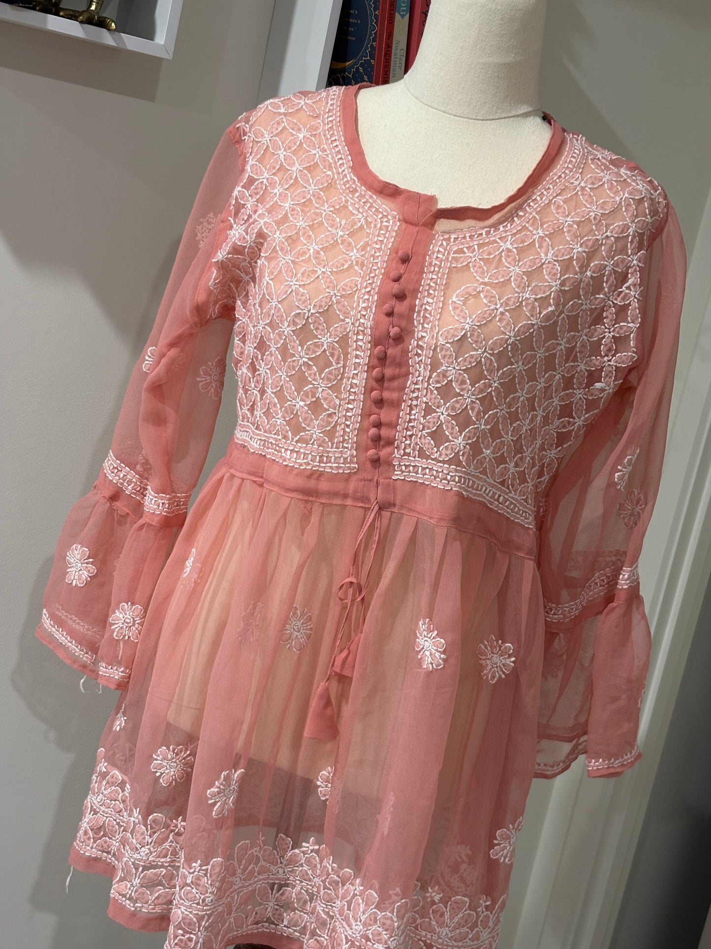 Short Lucknowi Chikenkari Kurti