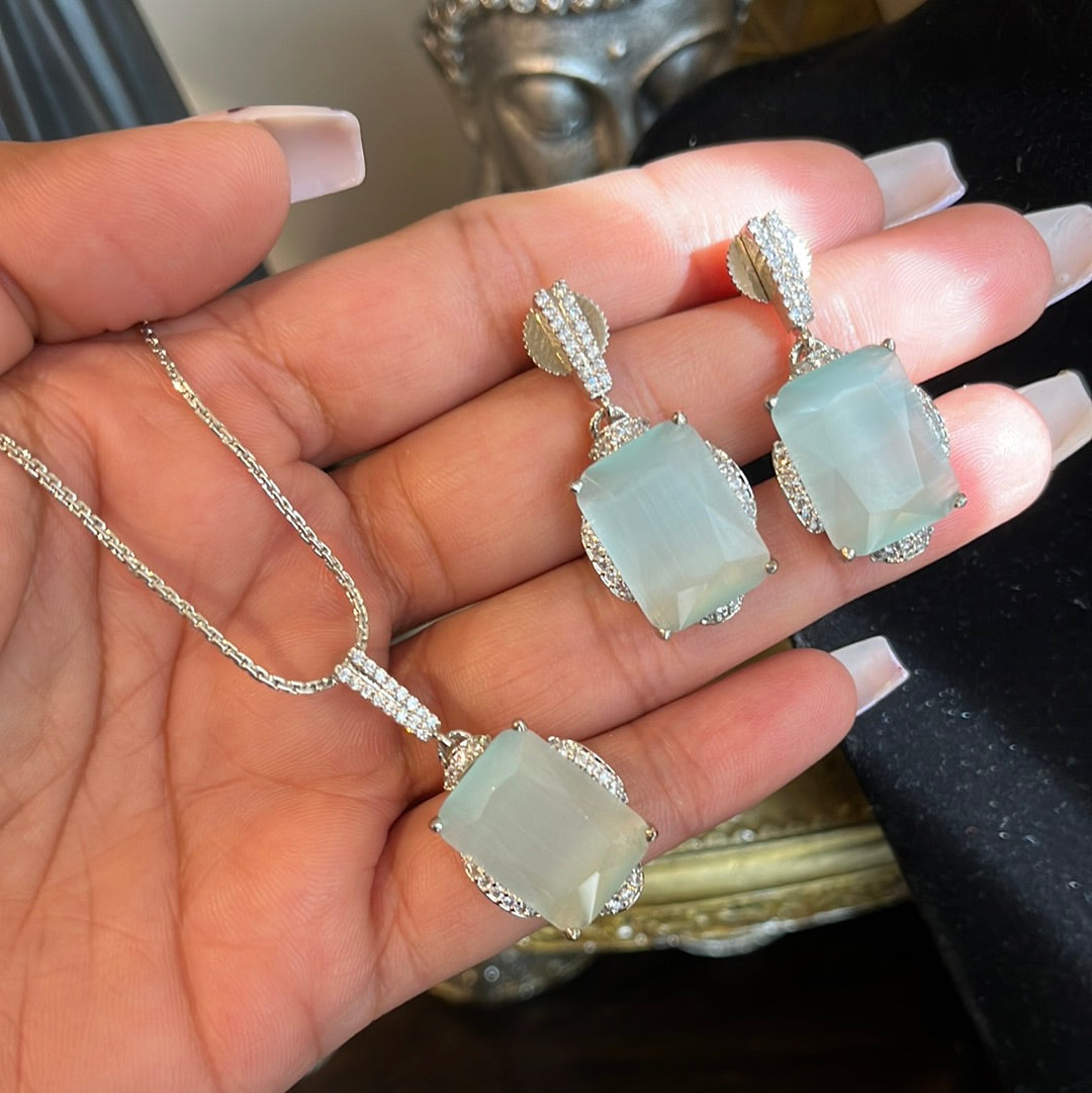 Doublet Pendent Set - $20 OFF