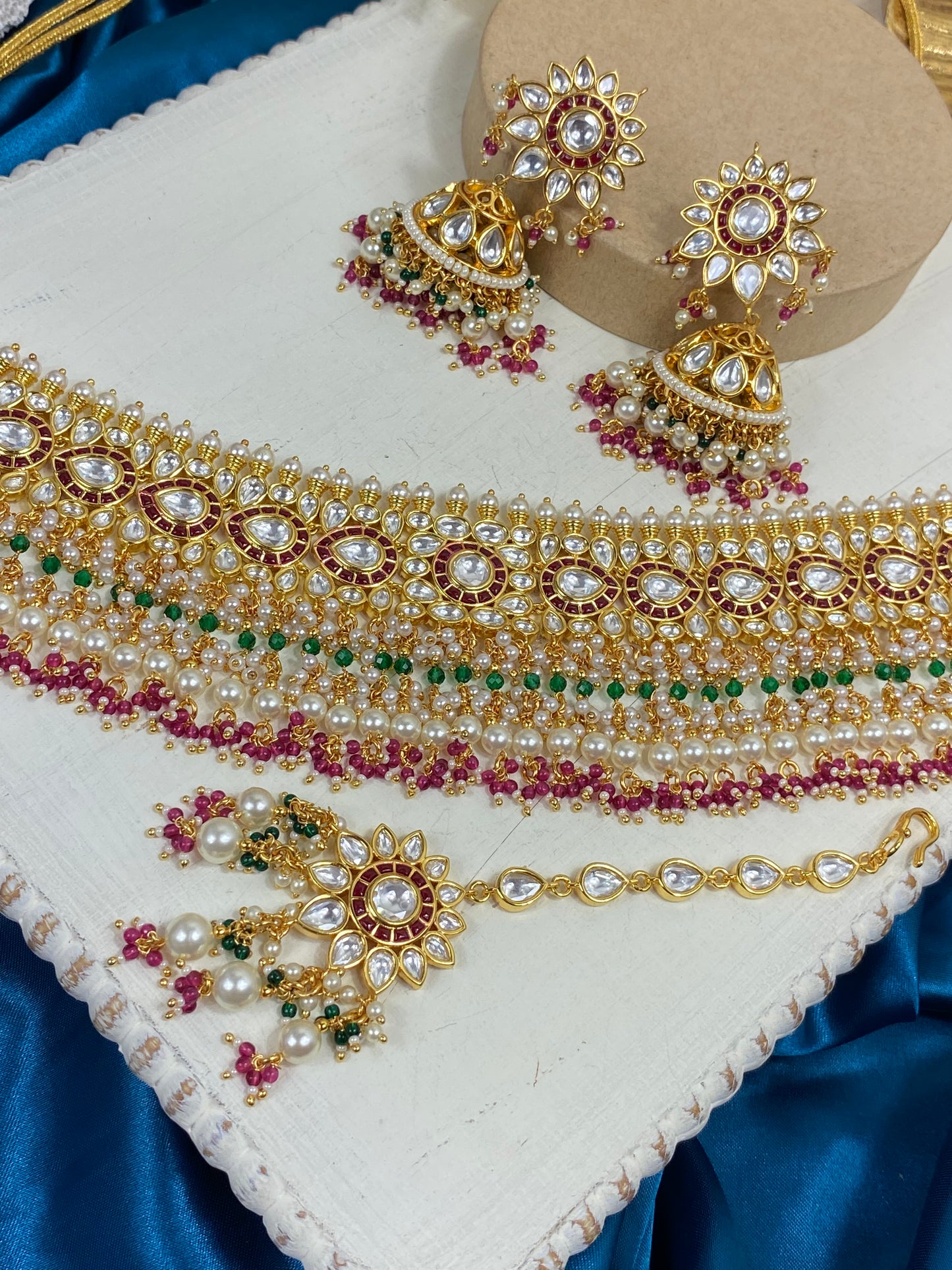 ANUSHKA - Uncut Kundan Necklace