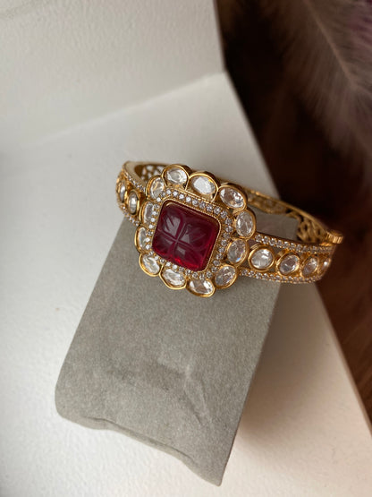 Glory - Uncut Kundan Bracelet